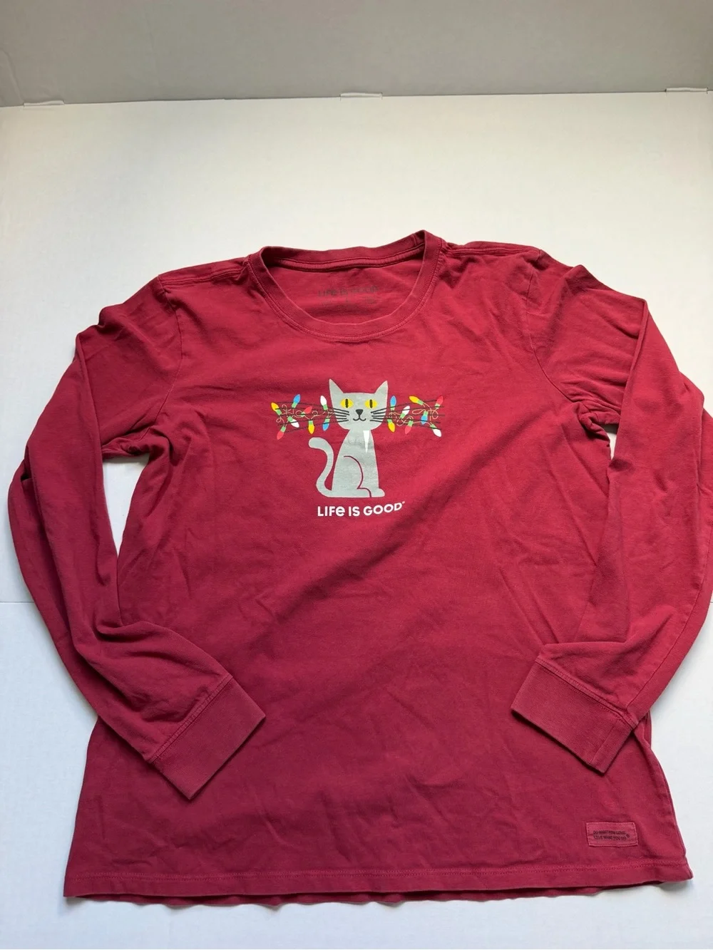 Life is Good Women’s Large Christmas Cat Lights Long Sleeve Shirt Red Holiday